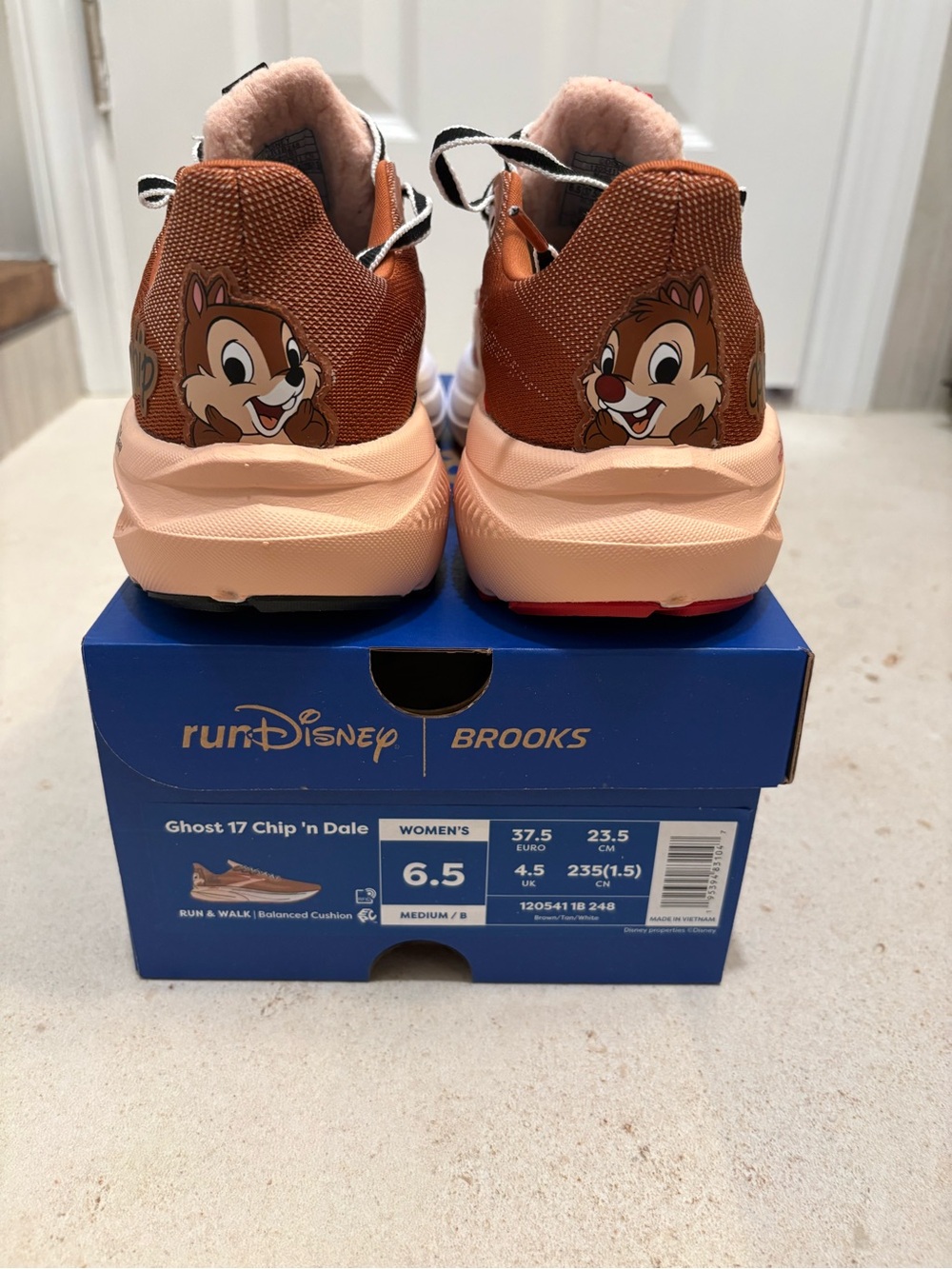 Brooks x runDisney Women's Ghost 17 Chip 'n Dale